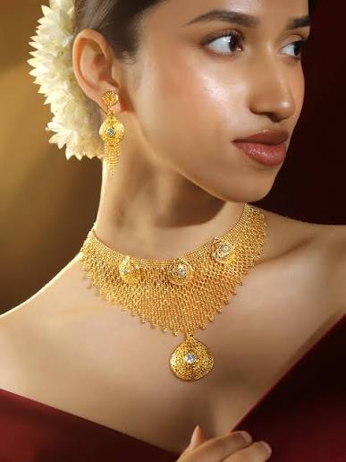 GOLDS  NECKLESS
